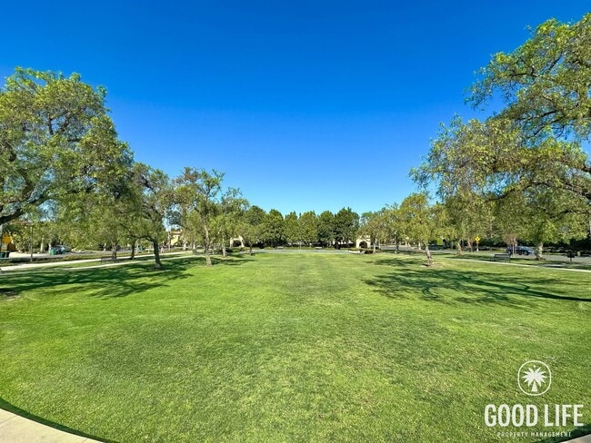 Building Photo - Stylish 2-Bed 2-Bth Home in Irvine with Pool, Jacuzzi, Basketball Court, Balcony & 2 Car Attached...