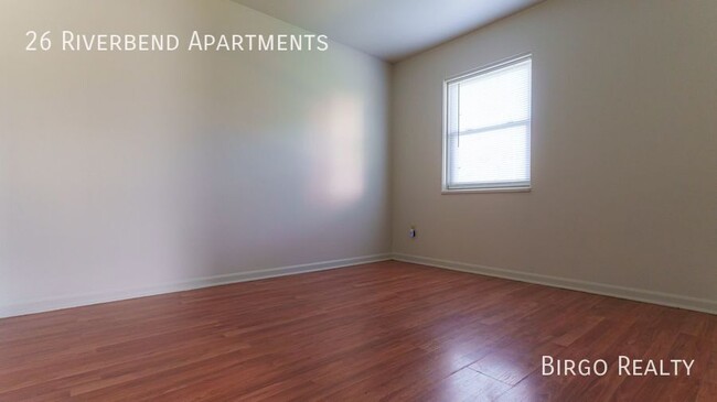 Building Photo - Spacious 2 Bedroom Apartment! Move in today!