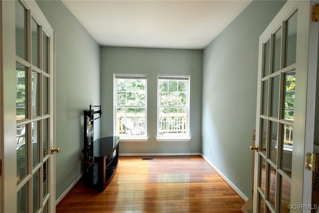 Building Photo - 444 Kingscote Ln