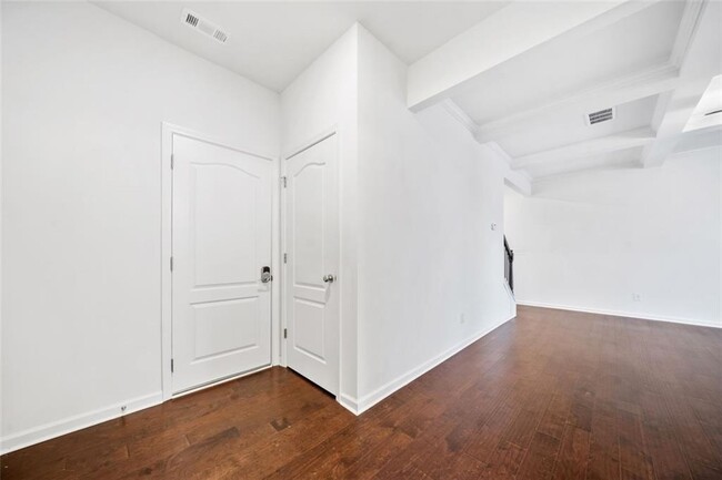 Building Photo - 7822 Canterbury Ct