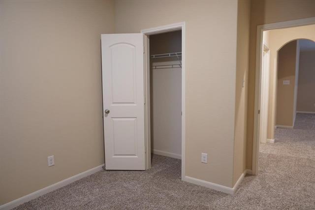 Building Photo - 1823 Dahlia Way