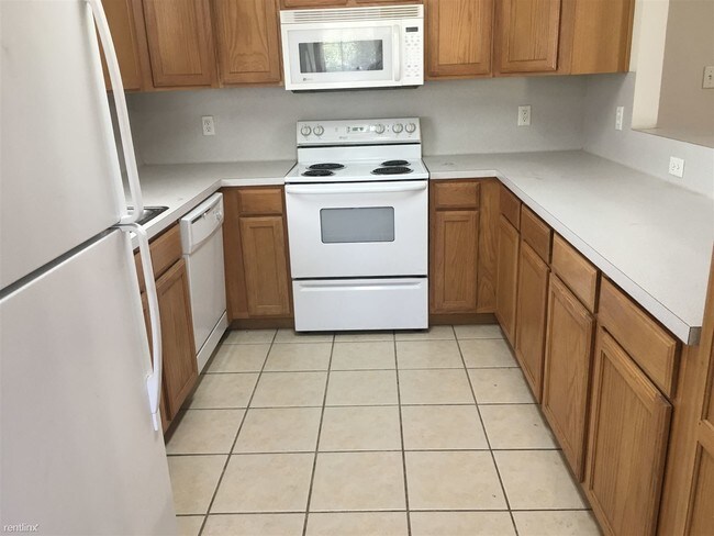 Building Photo - 3705 Oldenburg Ln