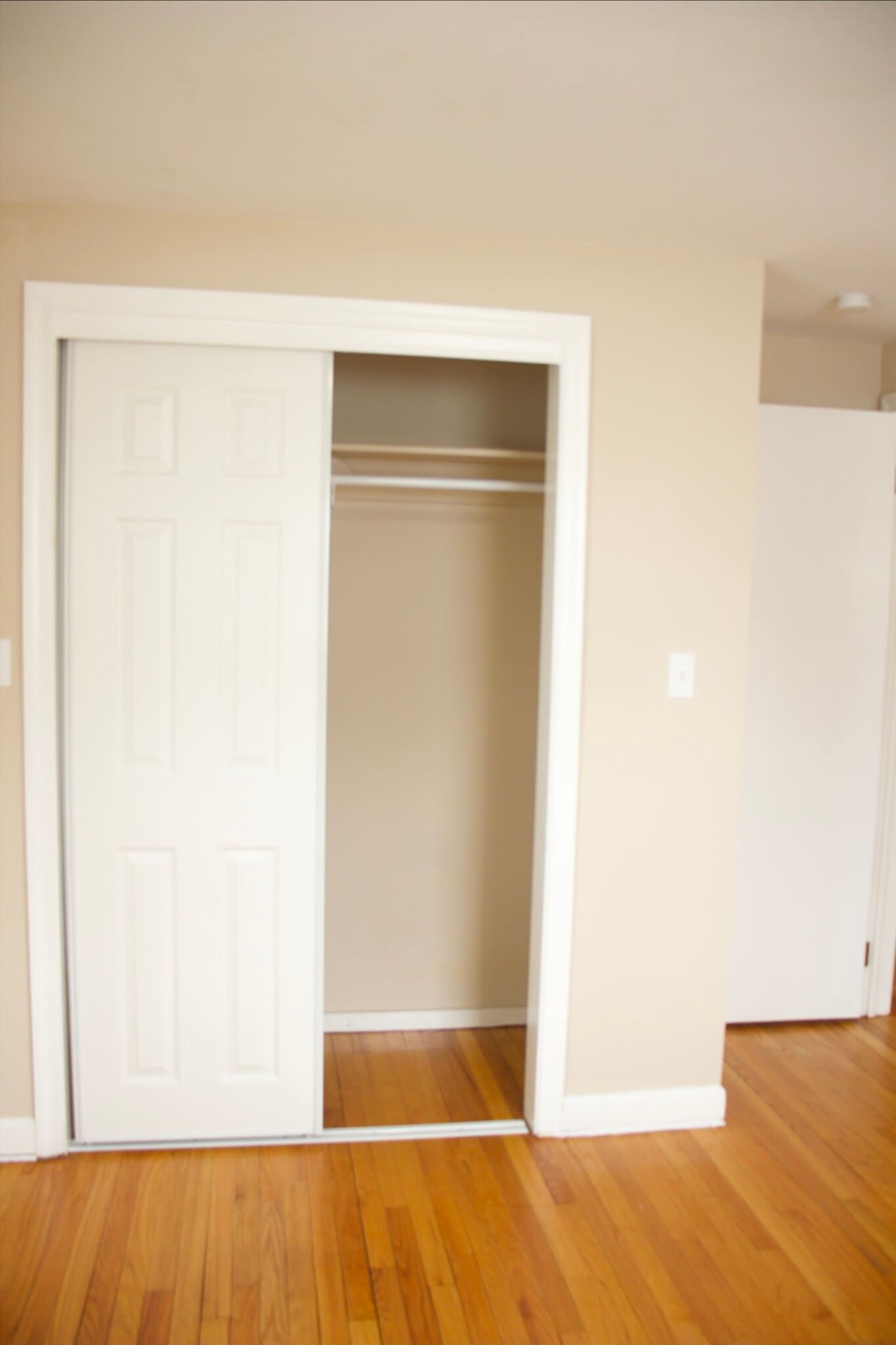 Closet - 10 Greenbrier Dr