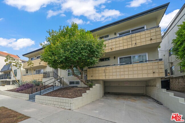 Building Photo - 10653 Holman Ave