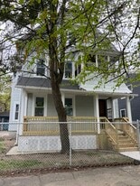 Building Photo - 136 Bowles St