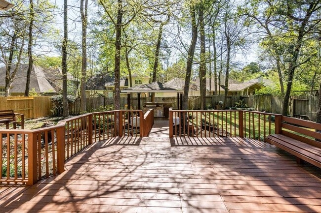 Building Photo - 22 Westwinds Cir