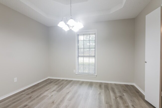 Building Photo - 436 Northwood Trail