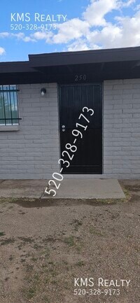 Building Photo - 250 N Melwood Ave