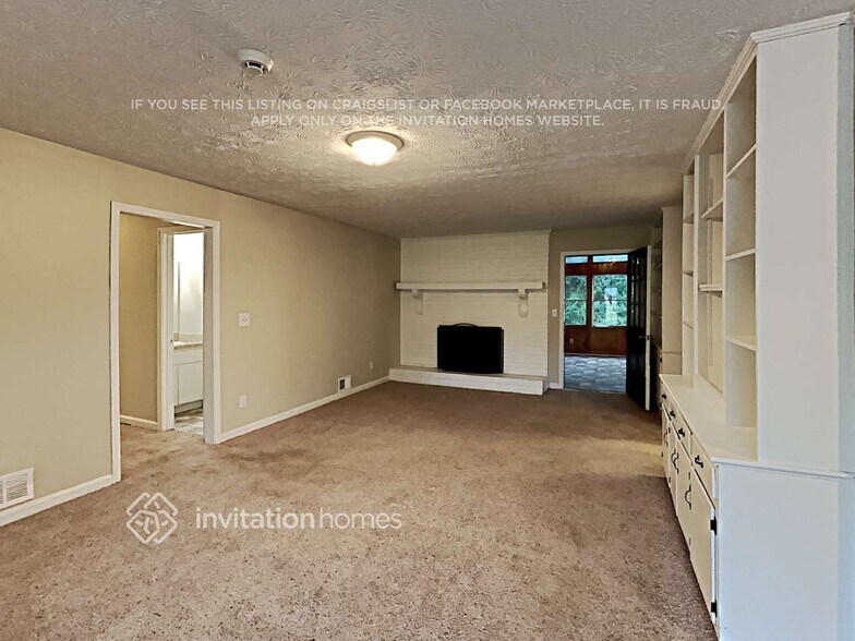 Building Photo - 3930 Grove Trail