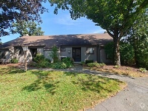 Building Photo - 351 HERITAGE Vlg