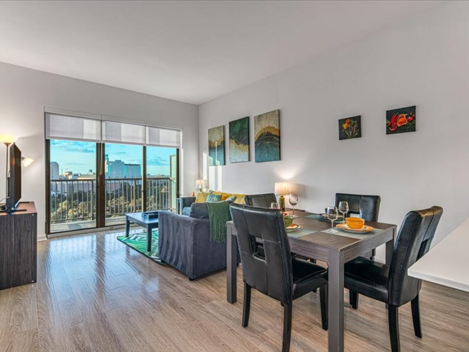 Building Photo - 2121 Holcombe Blvd