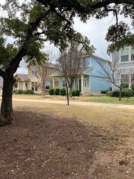 House located in pocket park - 1702 Sand Hills Dr