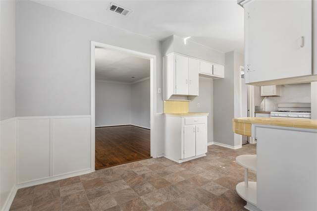 Building Photo - 6520 St Moritz Ave