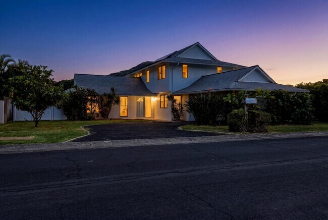 Building Photo - Spacious Aikahi Loop House in Kailua
