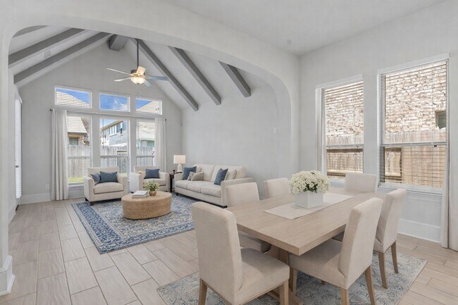 Building Photo - 7019 Winterberry Gln Ln