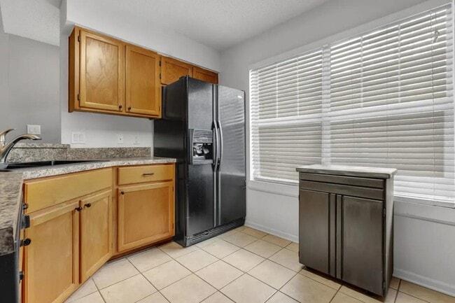 Building Photo - Benchmark Trace