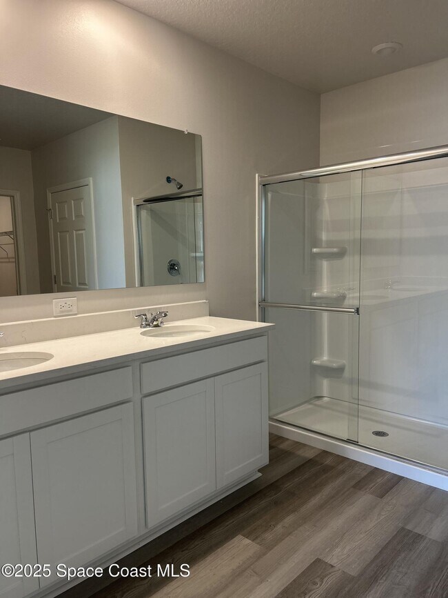 Building Photo - 2398 Angel Rd