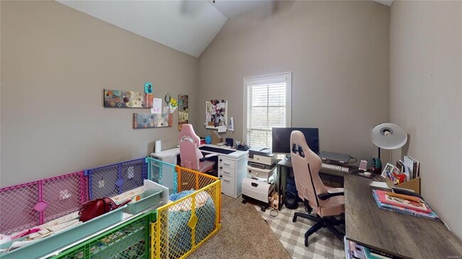 Building Photo - 150 Village Ct