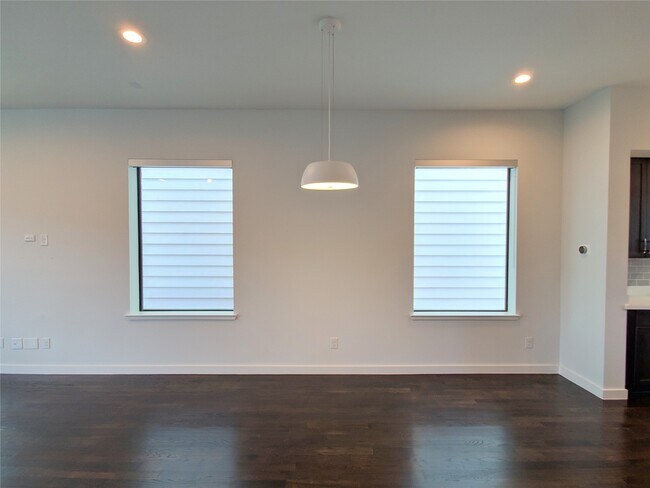Building Photo - 4307 Schuler St