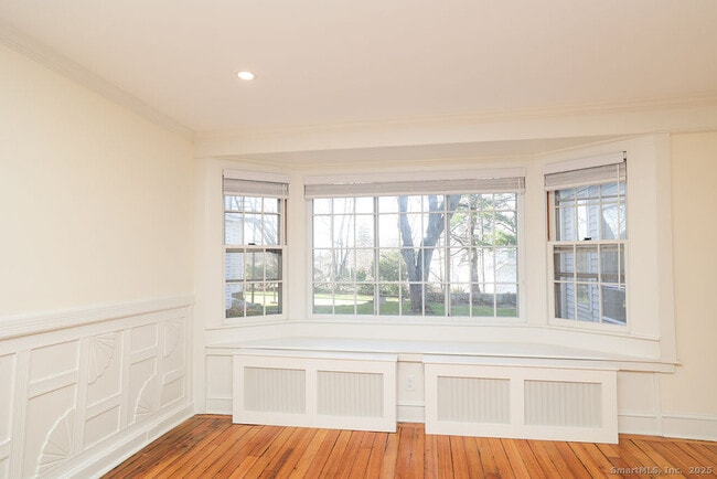 Building Photo - 792 Farmington Ave