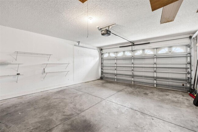 Building Photo - 9022 Westbay Blvd