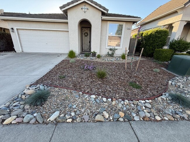 Building Photo - Beautiful 3bd/2ba Natomas Home with 2 Car Garage!