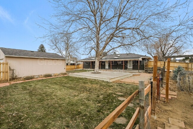 Building Photo - 7095 S Clermont Dr