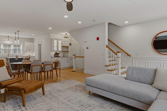 Building Photo - 50 Cate St