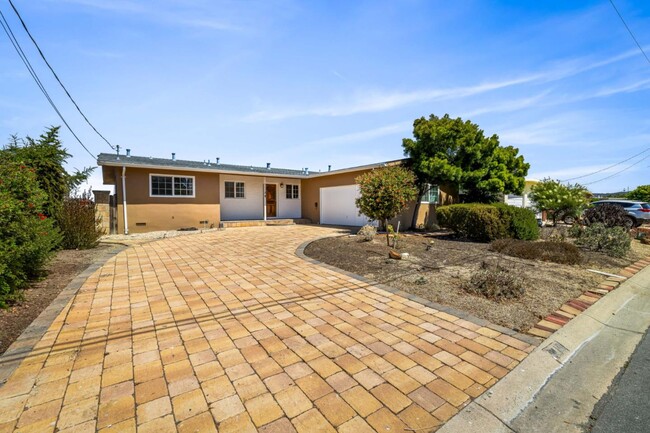 Primary Photo - 1118 Rosita Rd