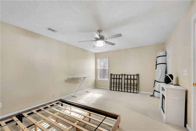 Building Photo - 10005 Lauren Hall Ct