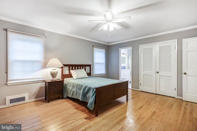 Building Photo - 1504 Wake Forest Dr