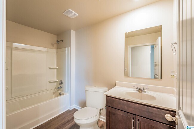 Building Photo - 5860 Mountain View Trl