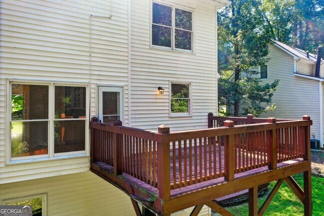 Building Photo - 2462 Empire Forest Dr