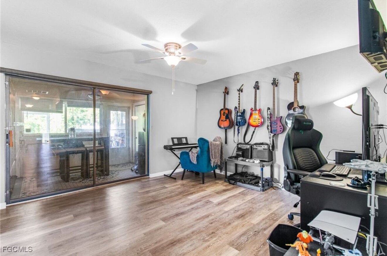 Building Photo - 17404 Dumont Dr