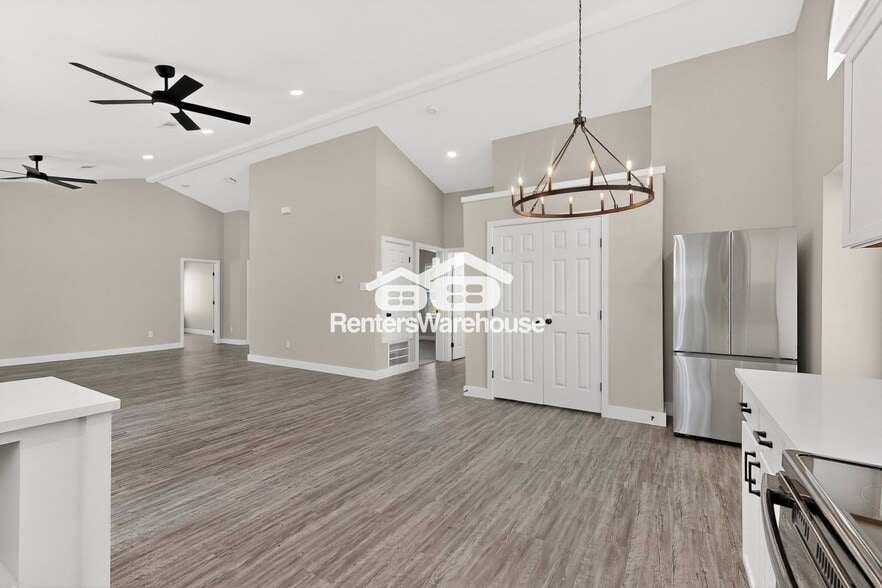 Building Photo - 7714 Bordeaux Ln