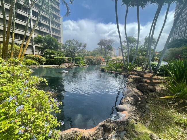 Building Photo - 55 S Kukui St