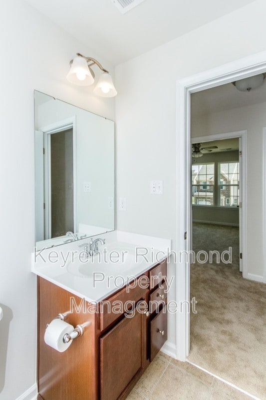 Building Photo - 8986 Ringview Dr