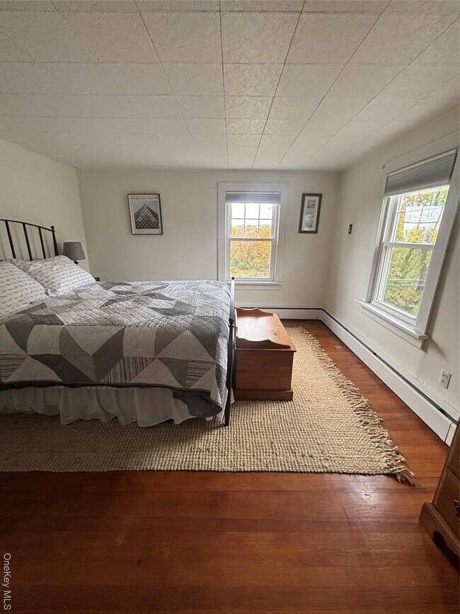 Building Photo - 75 Verbank Rd