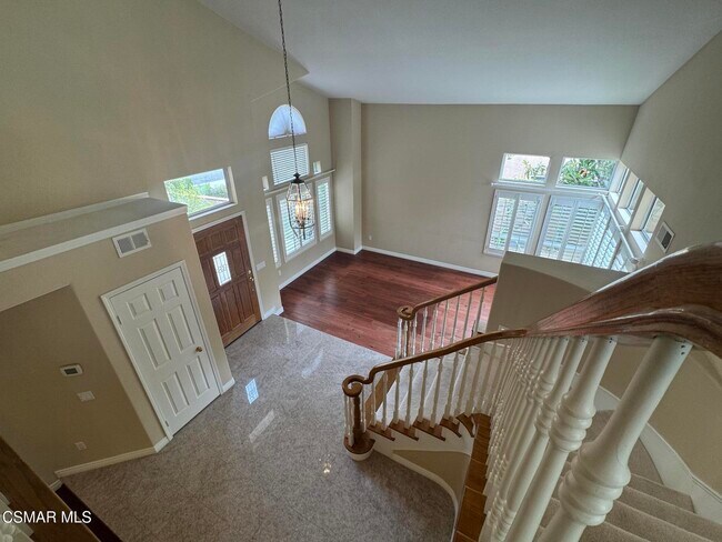 Building Photo - 318 Hornblend Ct