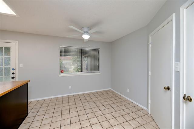 Building Photo - 4013 David Cir