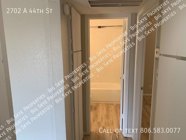 Building Photo - 2702 44th St