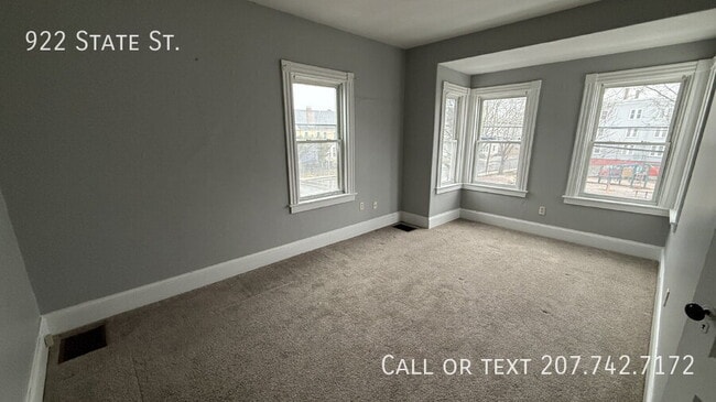 Building Photo - 922 State Street