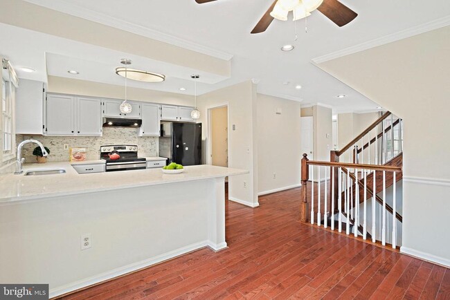 Building Photo - 9216 Burley Ln