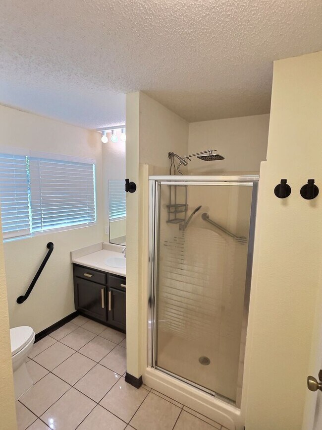 Building Photo - 3 Bedroom Home in Ocean Springs