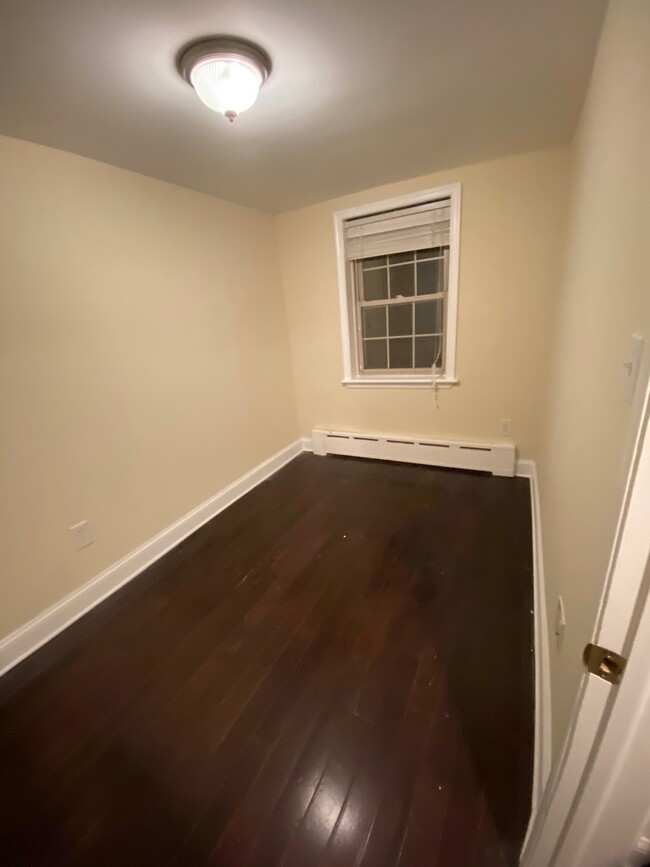 2nd Bedroom/Office - 525 Fitzwater St