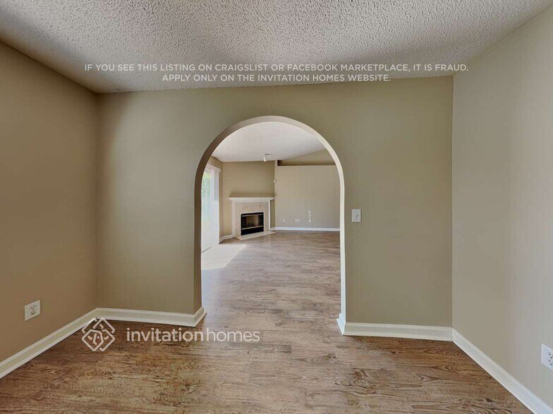 Building Photo - 7624 Fawn Lake Dr N