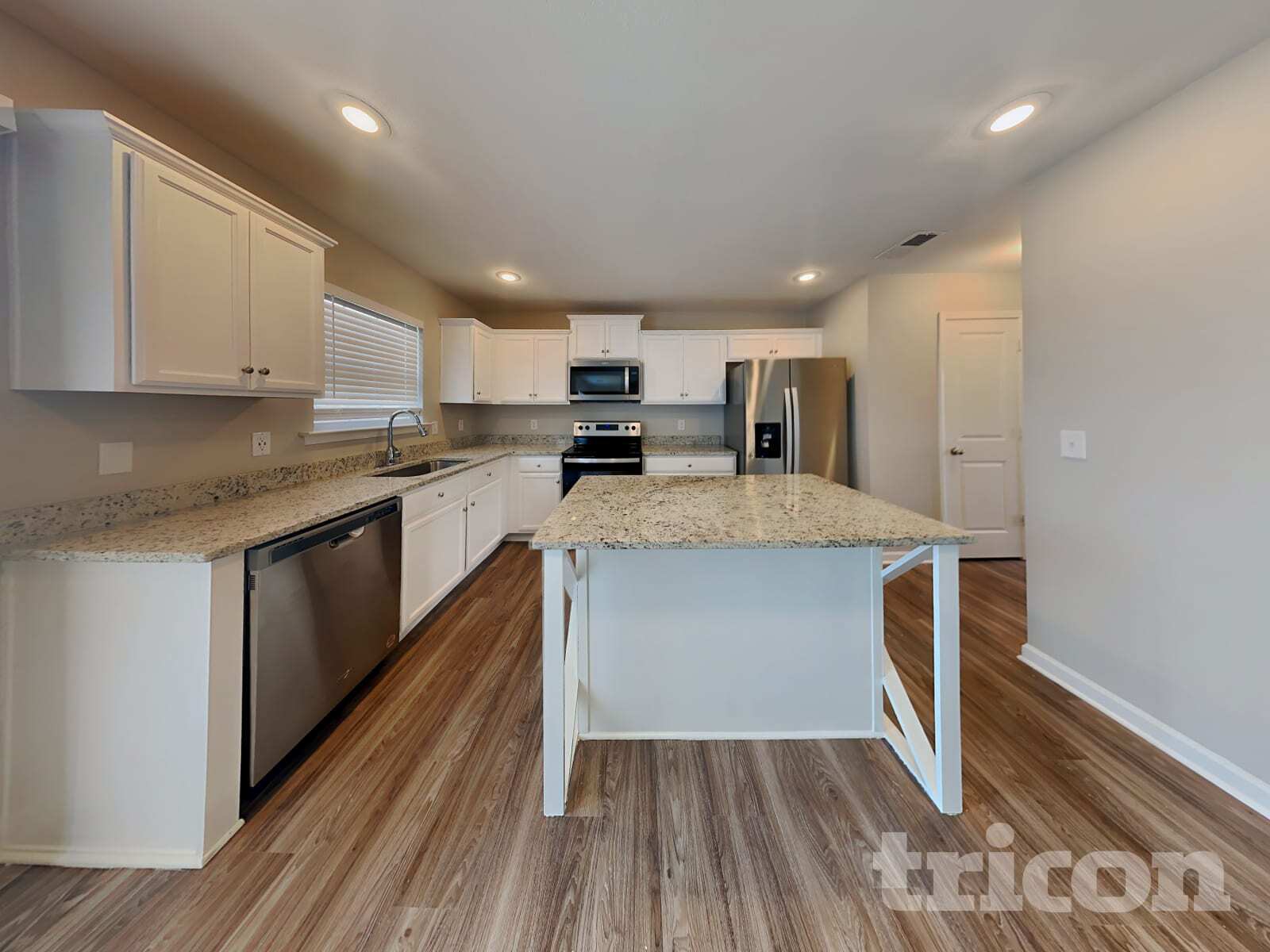 Building Photo - 317 Persian Ct