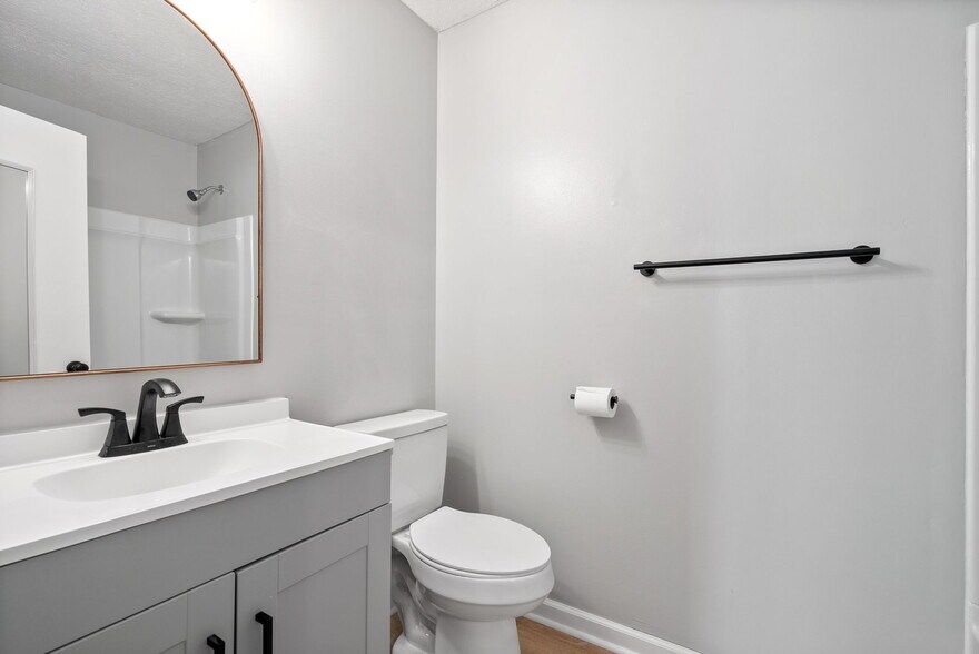 Primary Bathroom - 313 Grassland Dr