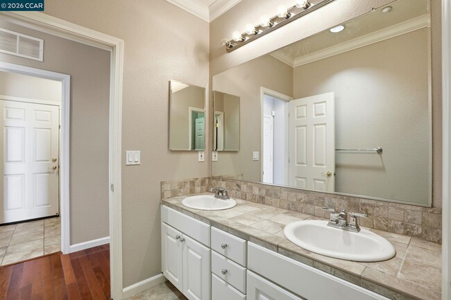 Building Photo - 354 Pebble Beach Dr