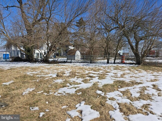 Building Photo - 76 Chestnut St